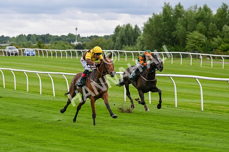 100724-Race 1-Miss Willows-4628 - Race 1