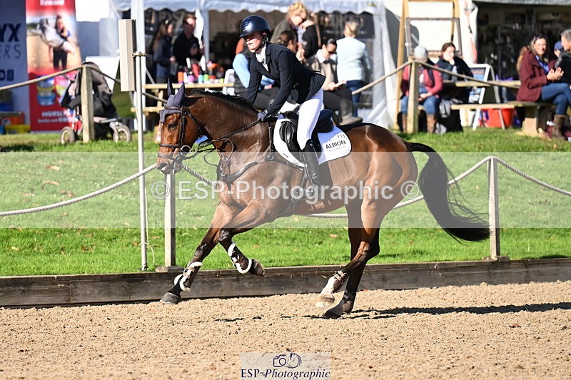 251024A-125125-10493 - C-239-Ellie.Townend