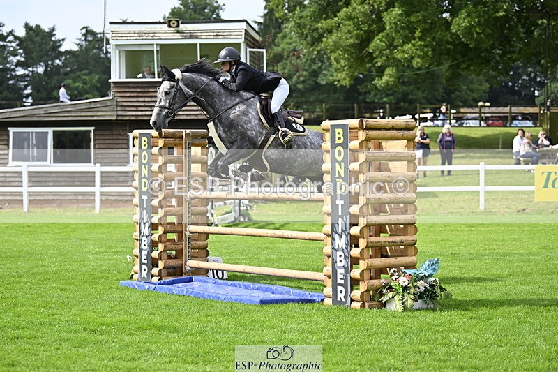 250613A-095032-00142 - Cls 1 Snr Newcomers and 1.10m Open