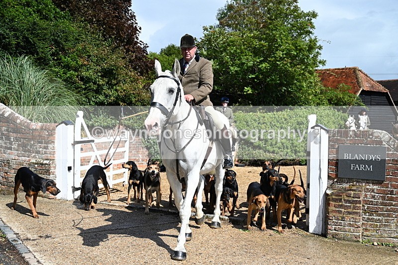 WJ7_7151 - Berks & Bucks at Blandy’s Farm 31-08-25