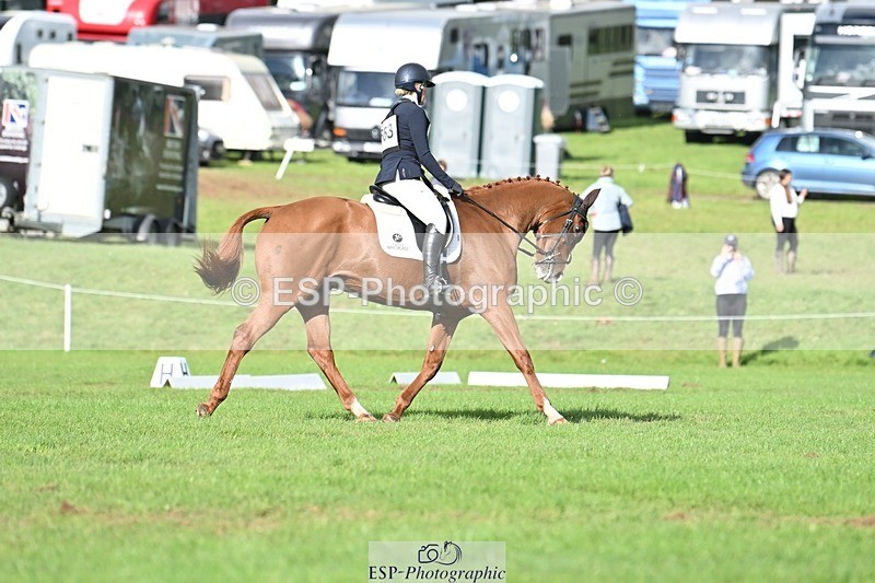 231020-141316-10857 - 663-GROOVY.GUY-Hannah.Watson-DR