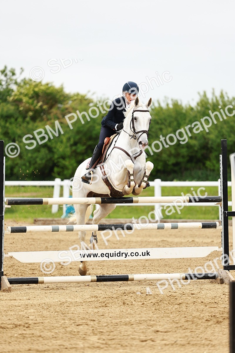 SBM_001083 - Class 5 - Senior Foxhunters - 1.20m