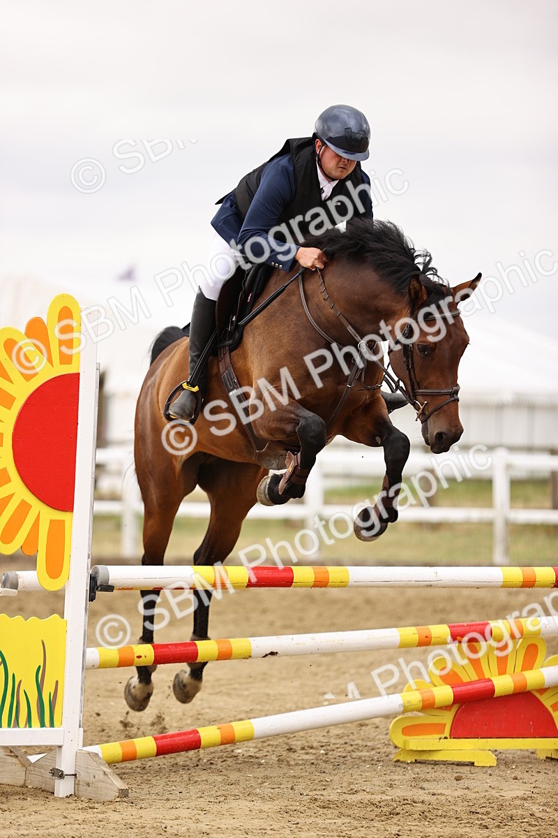 SBM_024774 - Class 9 - Senior British Novice - 90cm