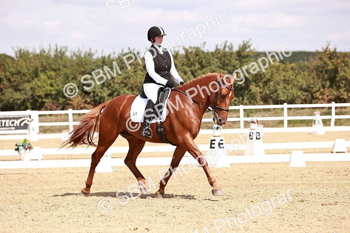 SBM_018492 - Class 17 - Novice 6