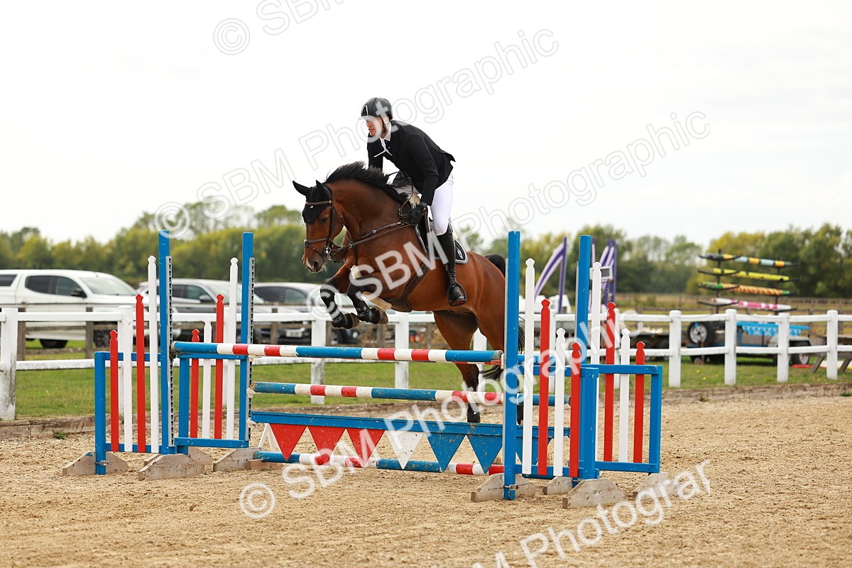 SBM_001672 - Class 4 - Senior Newcomers - 1.10m