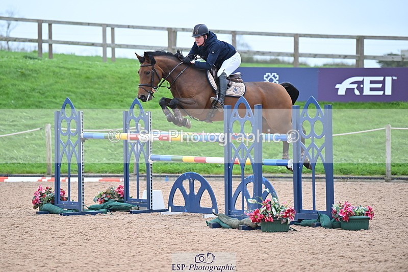 231013A-150511-02897 - Cls 9 Foxhunter & 1.20m Open