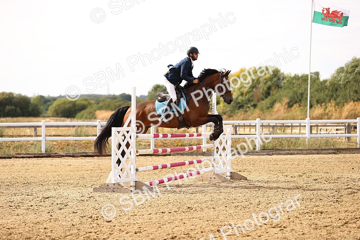 SBM_001606 - Class 6 - Senior Newcomers 1.10m
