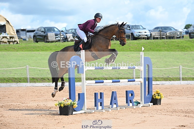 230721A-105549-05498 - Cls 6, 2 Star Medium 1.35m