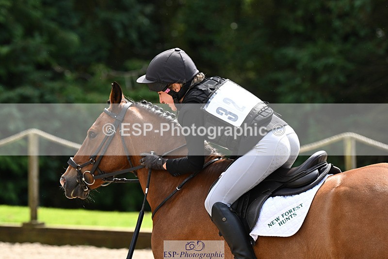 240824X-124857-25632 - 70cm Jump Off