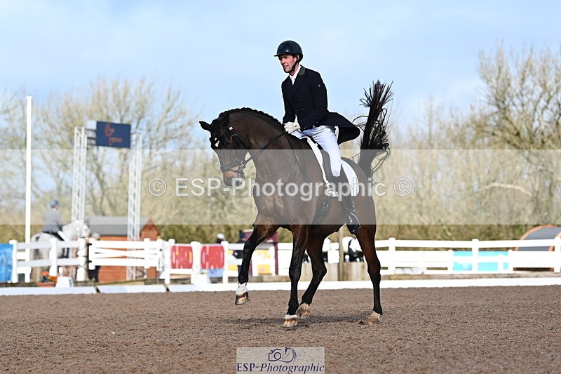 240218A-114413-06448 - 167-Mark.Forrest-Fidel.Von.Singng