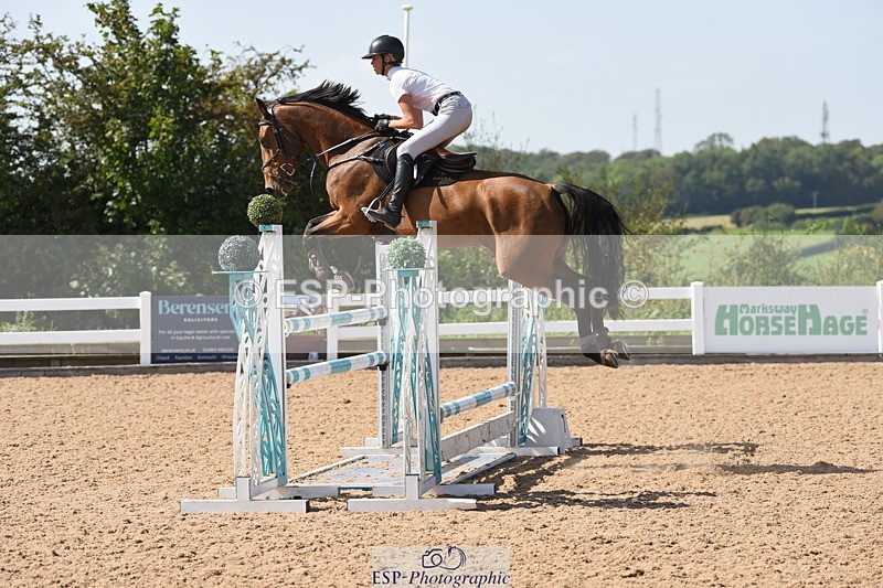 230906A-135036-00503 - Foxhunter & 1.20m Open