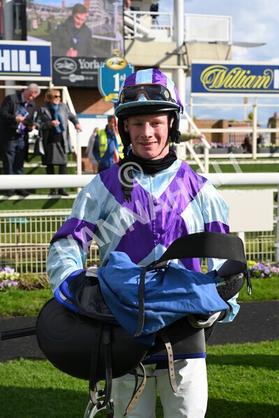 yr22052021r7-65 - Race 7 5.25pm Hudson Quarter York Palace Capital Stakes - Gentleman Amateur Riders Race