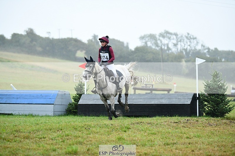 250830-151708-04295 - F-274-Isabella.Bonney