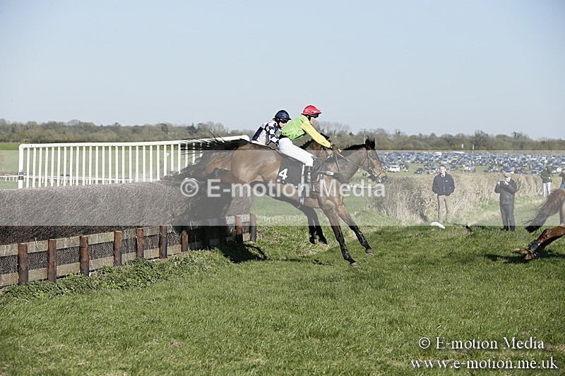 PtP 250317 399 - V.W.H. Hunt Point-to-Point Siddington 25/03/17