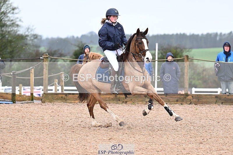 260207-112528-00274 - Cls 13 Pony Discovery 90cm Open