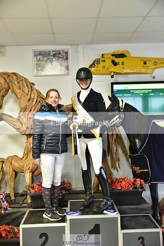 250214-153922-02632 - Advanced Medium Gold Presentations