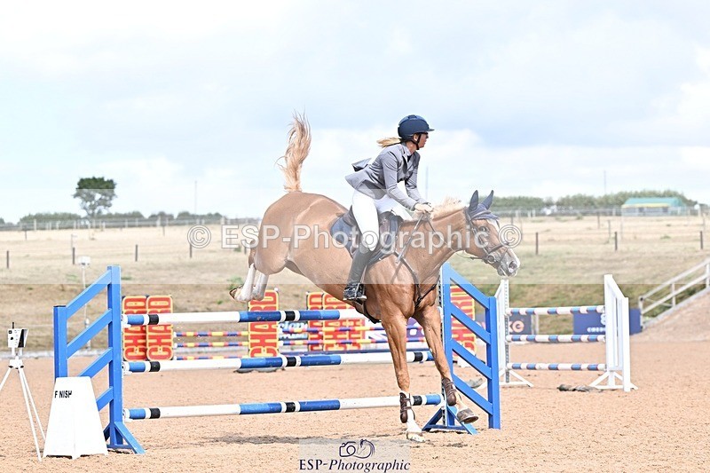260819-142941-01112 - Cls 6 Foxhunter and 1.20m
