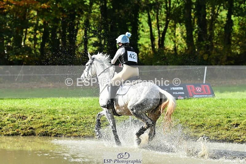 251025A-123852-19735 - F-427-Annabel.Mason