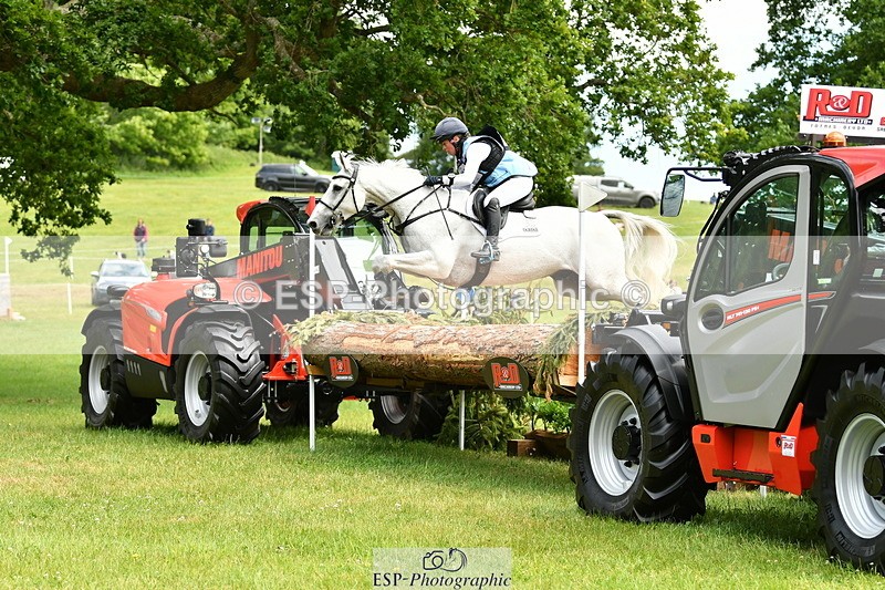 250525A-130618-16745 - D-470-Kitty.King-VENDREDI.BIATS