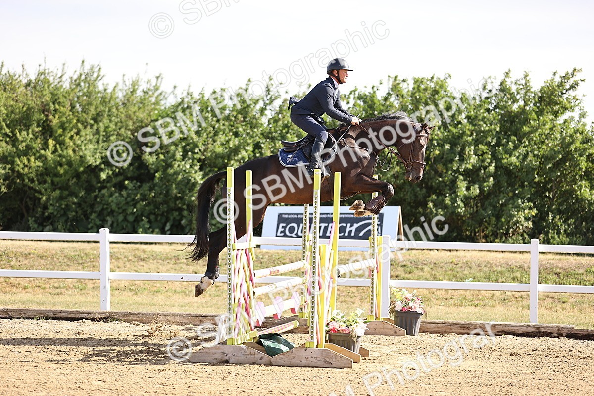 SBM_009184 - Class 7 - Senior Discovery - 1.00m Open