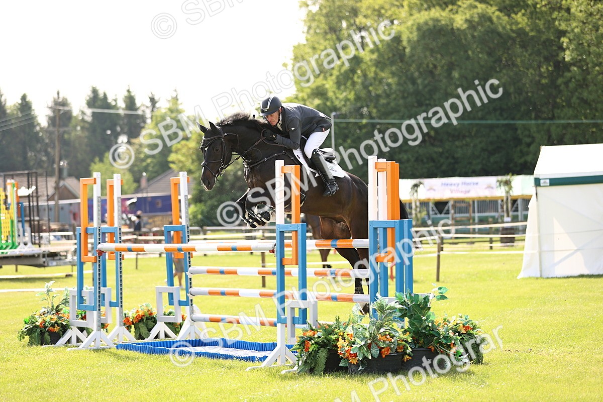 SBM_01452 - Class 200 - Martin Grant Homes Welcome Stakes 1.25m Open