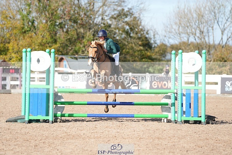 251025-130203-00455 - Cls 9 Pony Winter Discovery and 90cm