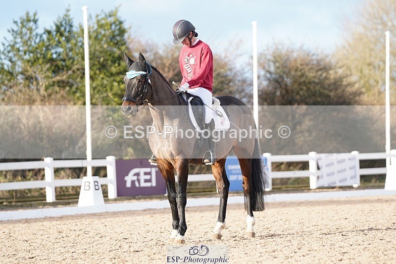 241214-150610-02091 - 132-Alys.Matravers-VORVASHILL.VERTIGO