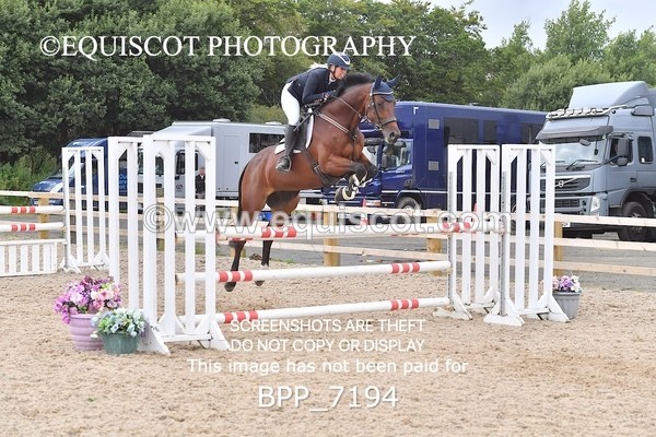 BPP_7194 - CLASS 4 Senior Newcomers/ 1.10m Open