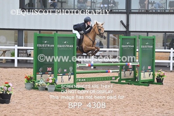 BPP_4308 - SAT CLASS 31 Cats & Pipes 128/138cms Debut C'ship Qualifier