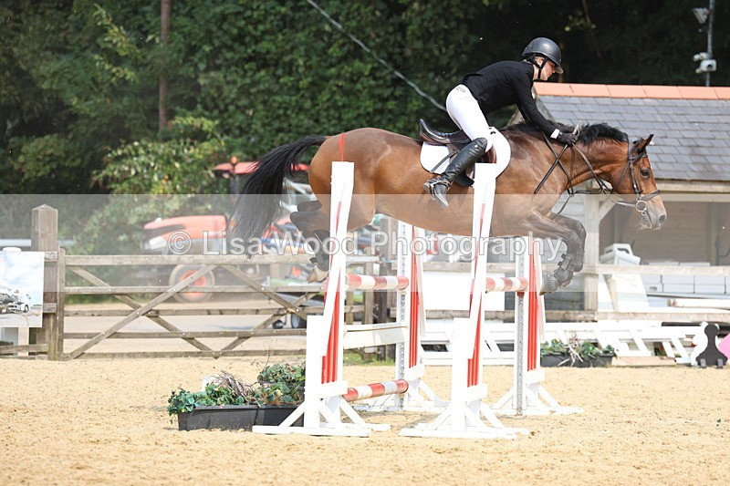 3E7A2338 - Class 7: Senior 1.05m