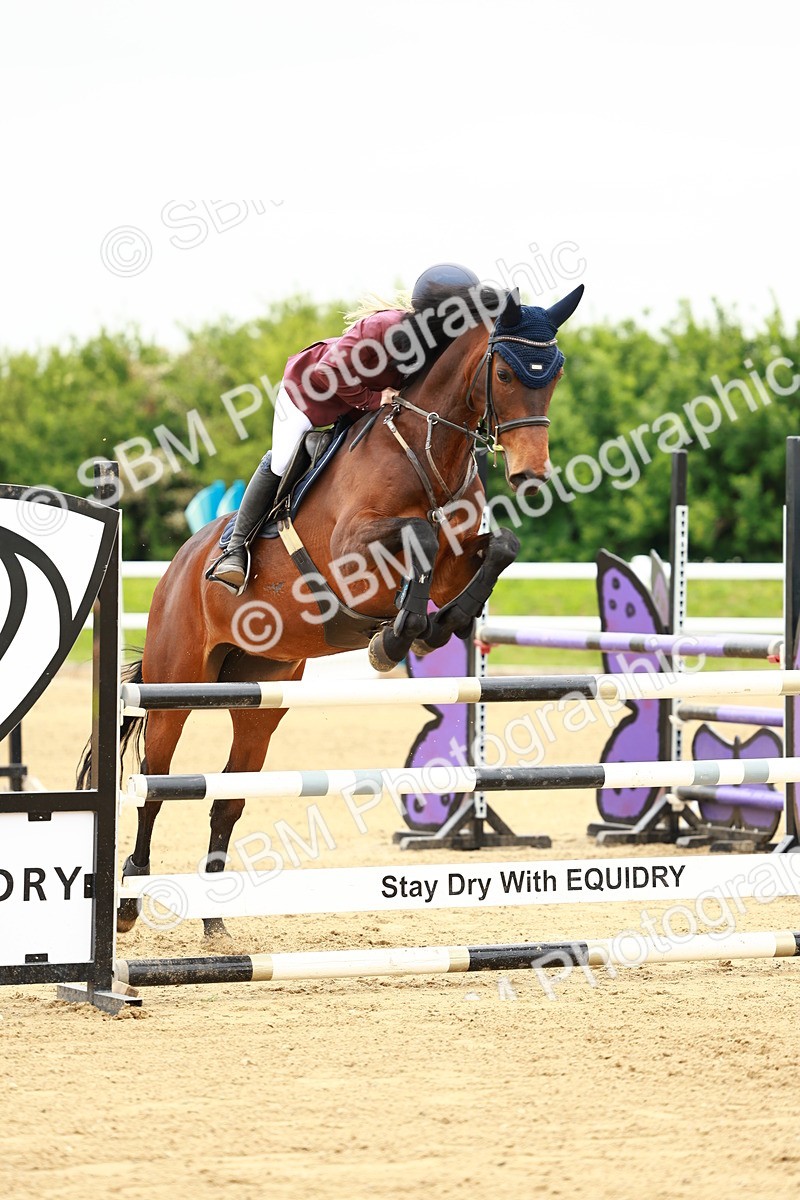 SBM_001058 - Class 4 - Senior Newcomers - 1.10m