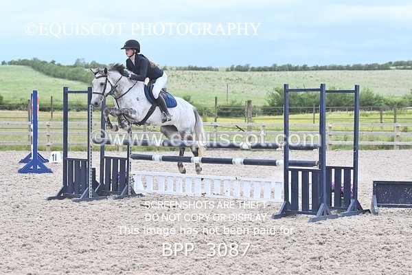 BPP_3087 - CLASS 9 Pony Newcomers/ 1m Open