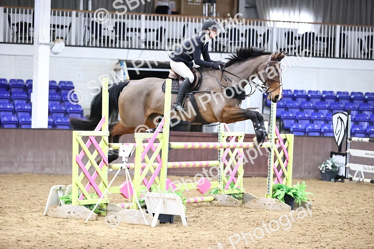 SBM_005646 - Class 17 - Senior Newcomers 1.10m