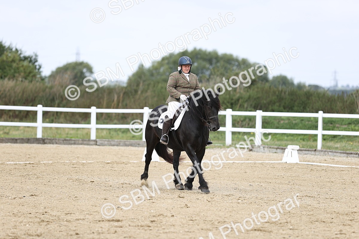 SBM_016751 - Class 14 Novice 23 - 11.53-12.56