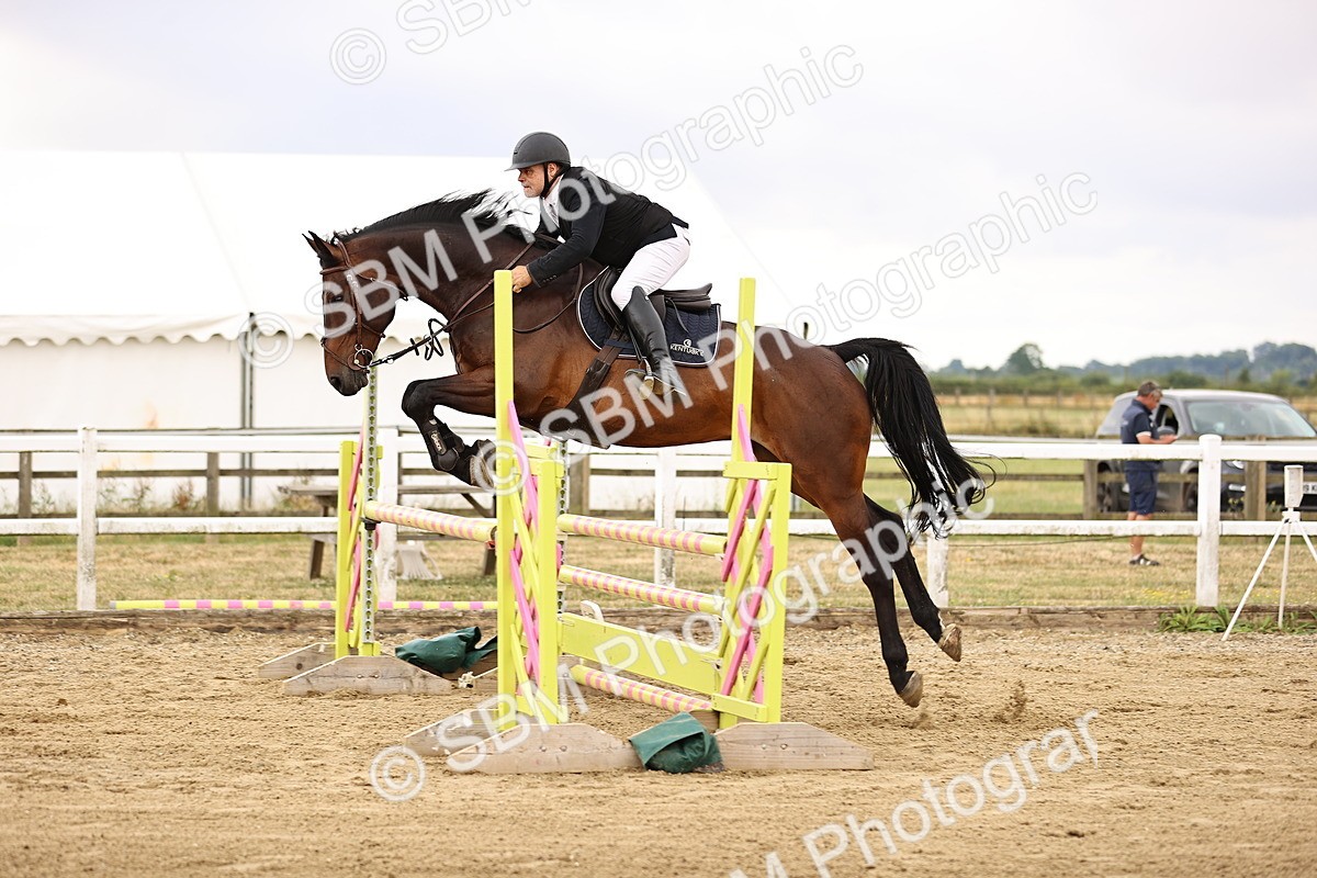 SBM_026428 - Class 12 - Amateur Championship Qualifier 1.05m