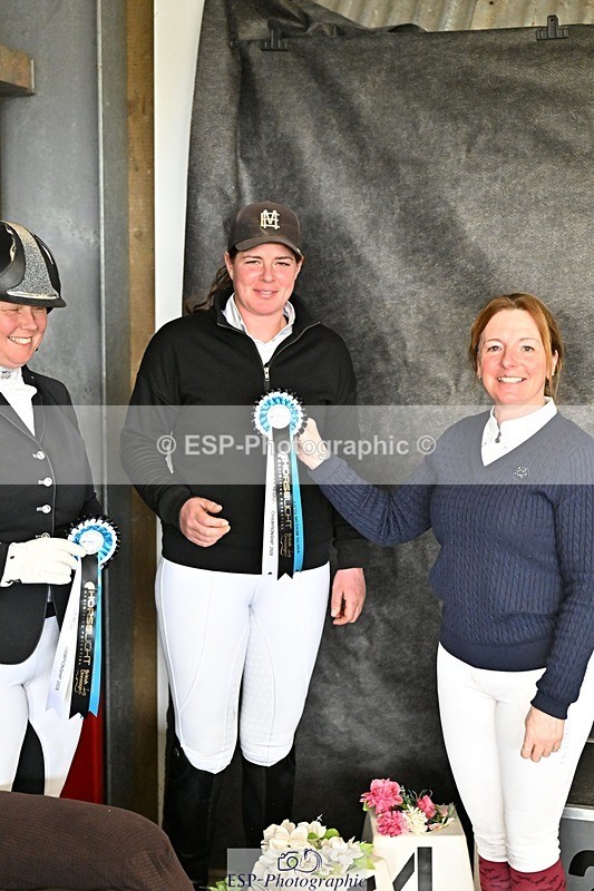 260214-130500-03858 - Cls 15 Medium Silver Presentations