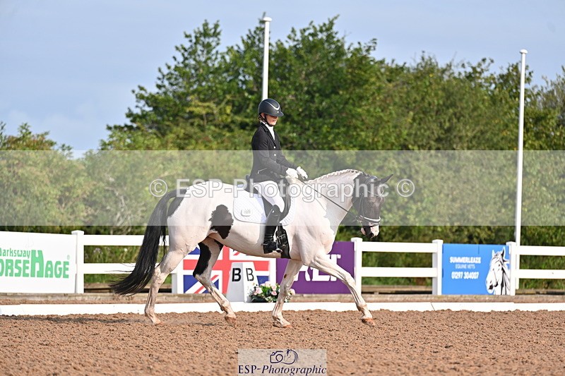 240817A-090750-06499 - 109-Michelle.Head-Alvescot.Winning.Mood