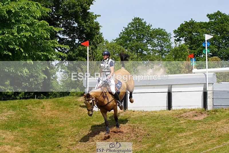 230528-135230-17466 - 464-GRANDE_BY_DESIGN-Emma_Manton-XC