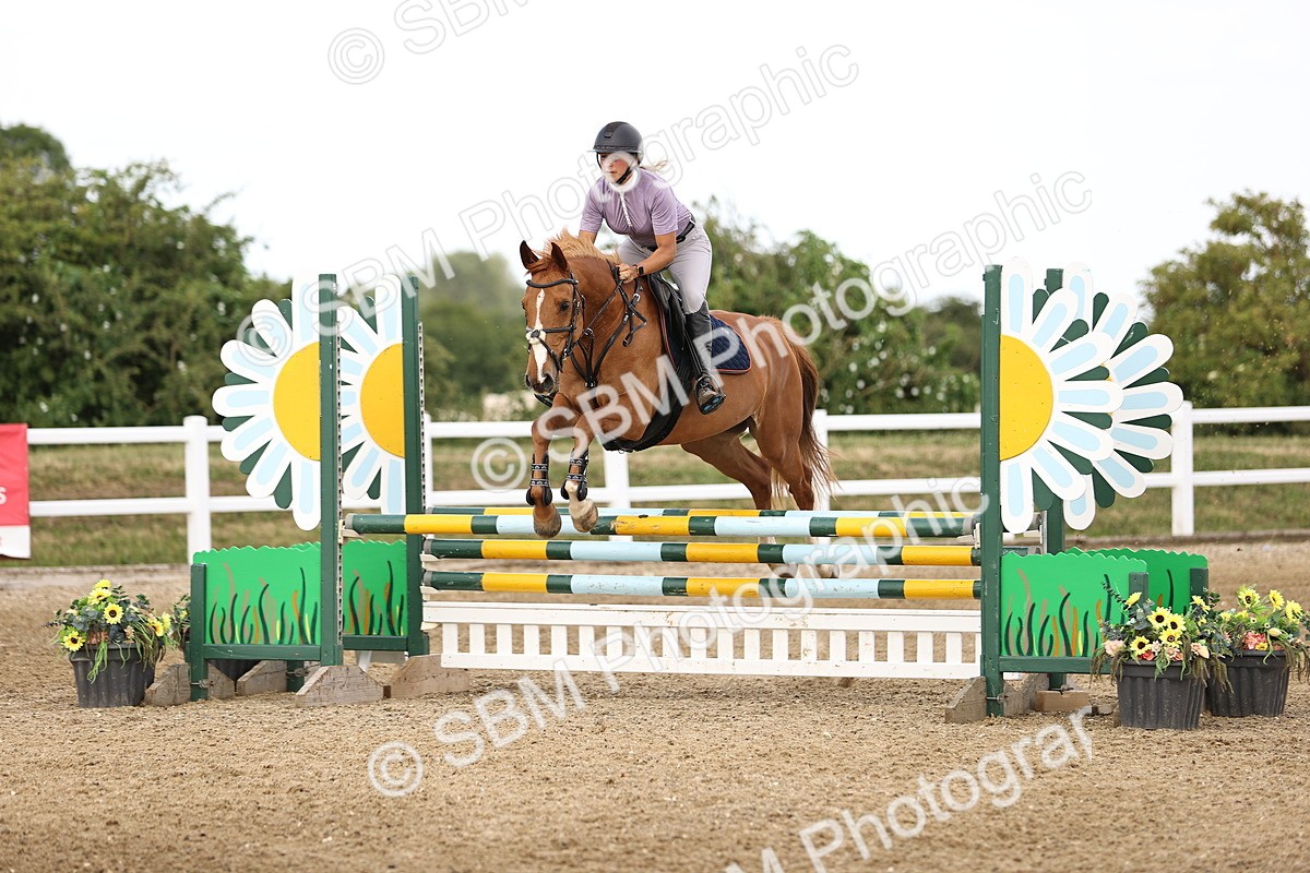 SBM_002352 - Class 18 - Ariat Senior British Novice- 90cm Open