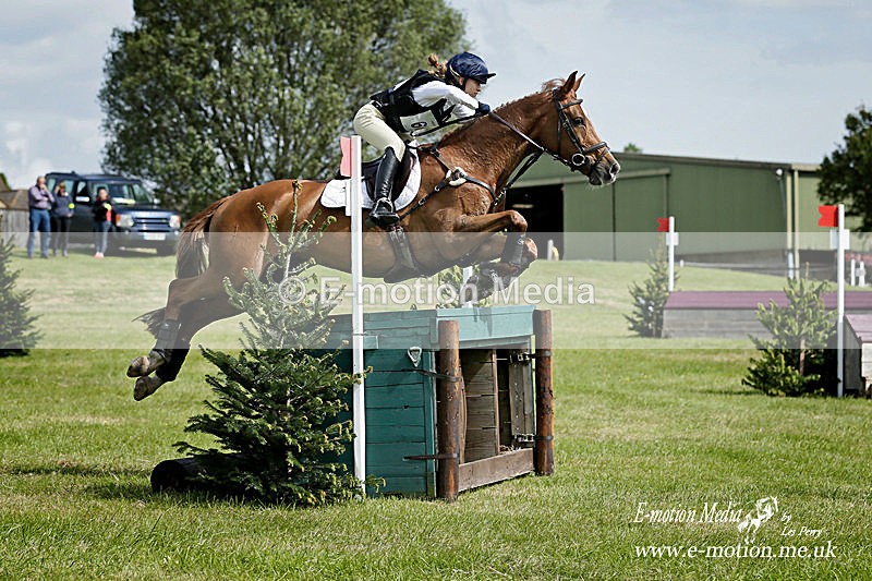 BE090619 0240a - Equestrian