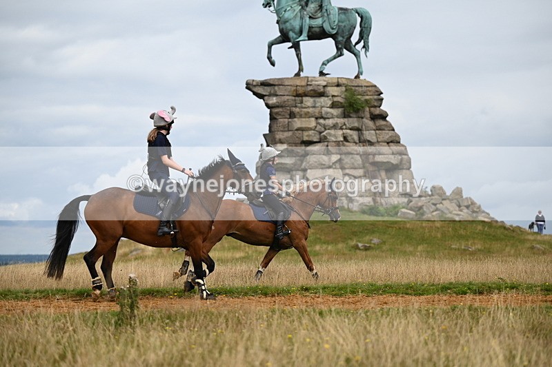 DSC_6054 - Time at Statue 12:17 to 12:44