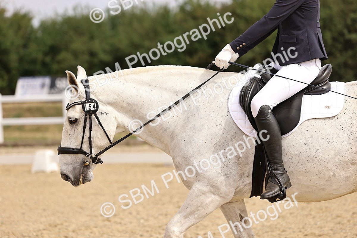 SBM_006462 - Intro 3 - 9.46-10.46