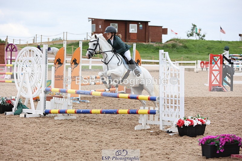 240630A-180218-16266 - Cls 28 Stepping Stones 128cm + 138cm