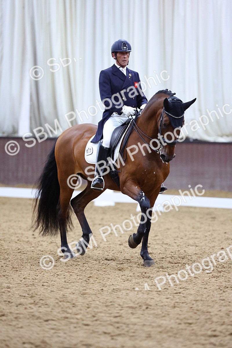 SBM_009656 - Class 14 - FEI Grand Prix - 19.27-20.27