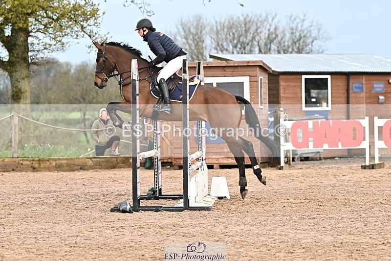 250416-090627-00026 - Cls 1 British Novice and 90cm