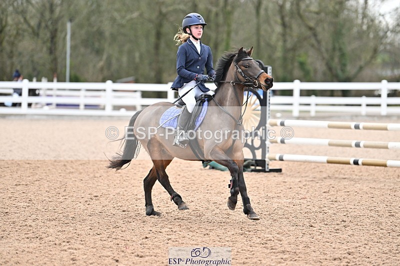 240309A-100935-00033 - Cls 1 Pony Intro 70cm