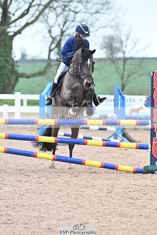 240128A-113312-00556 - Cls 3 Pony Discovery and 90cm Open