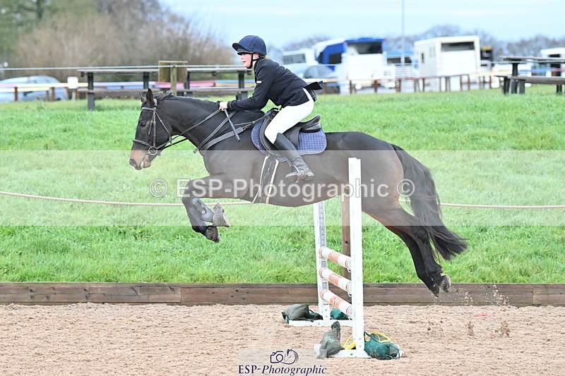 231203A-111216-00758 - Cls 16+17 Club and Schools 80cm