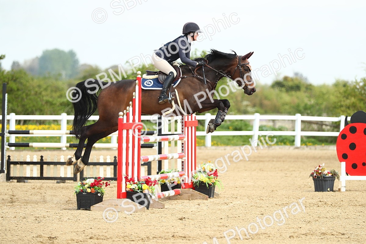 SBM_001222 - Class 4 - Senior Newcomers 1.10m