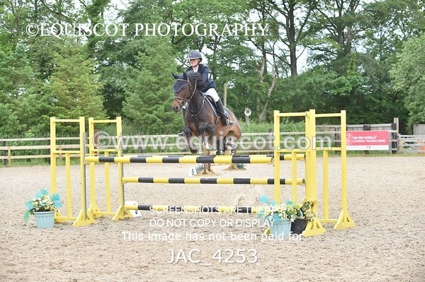 JAC_4253 - CLASS 6 Senior Foxhunter/ 1.20m Open